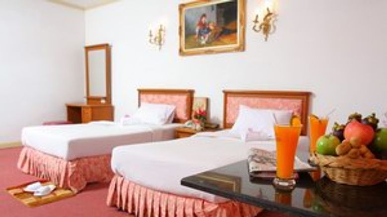<b>13 Coins Bangyai Room</b>
