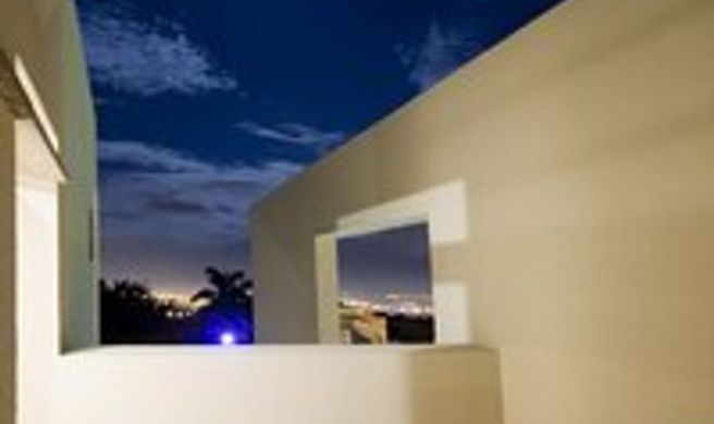 Habita Suites Exterior