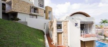 Habita Suites Exterior