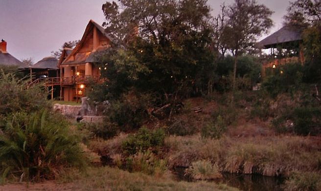 Lukimbi Safari Lodge Exterior