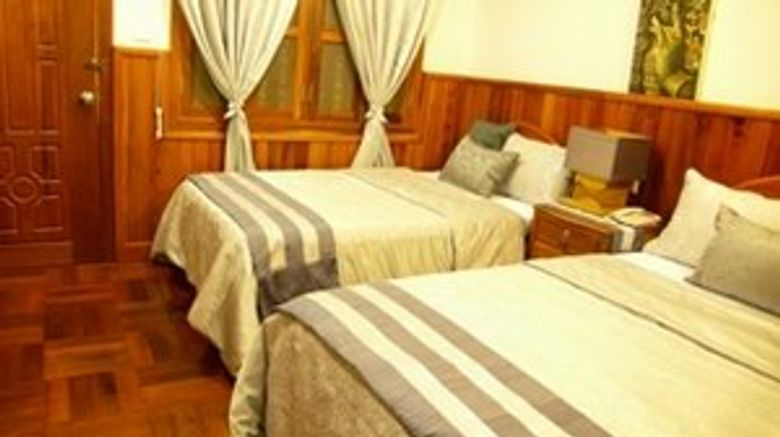 <b>Wooden Angkor Hotel Room</b>