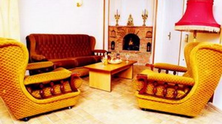 <b>Georgian House Room</b>