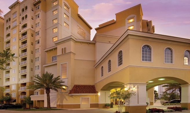 The Point Hotel & Suites Exterior