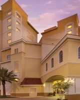 The Point Hotel & Suites