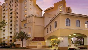 The Point Hotel & Suites