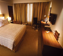 Athiva Pulse Navi Mumbai Room