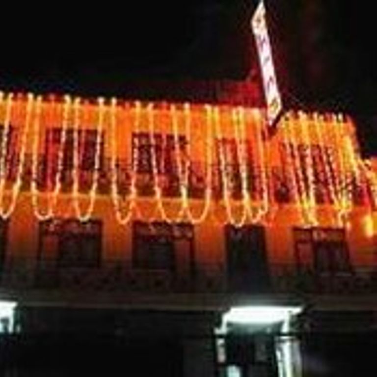 Hotel Tara Palace