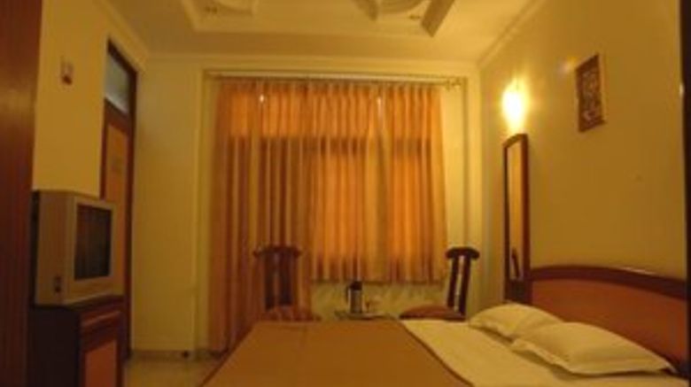 <b>Hotel Tara Palace Suite</b>