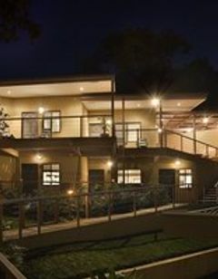 Boutique Hotel Out of Bounds
