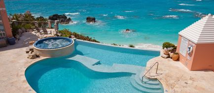 The Reefs Pool