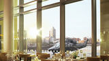 Crowne Plaza London-Battersea Restaurant