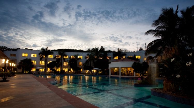 Lemon Tree Hotel Pool