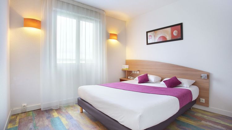 Suite-Home Saran Room