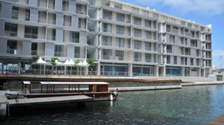 aha Harbour Bridge Hotel & Suites Exterior