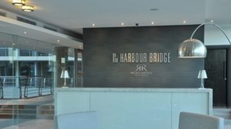 aha Harbour Bridge Hotel & Suites Lobby