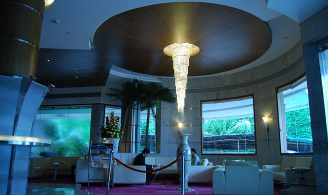 Peninsula Grand Hotel Lobby