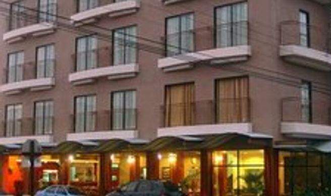 Hotel La Fortuna Exterior