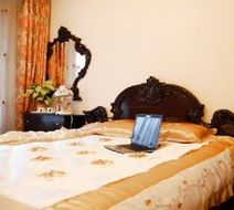 Hotel Bella Donna Room