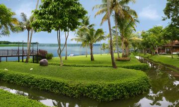 Kumarakom Lake Resort