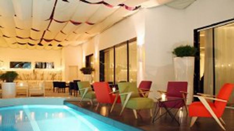 <b>Bab Hotel Pool</b>