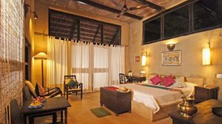 <b>Mahua Vann Pench Room</b>