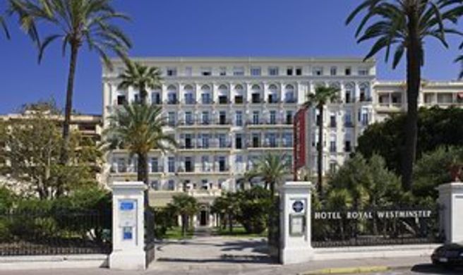 Hotel Royal Westminster Exterior