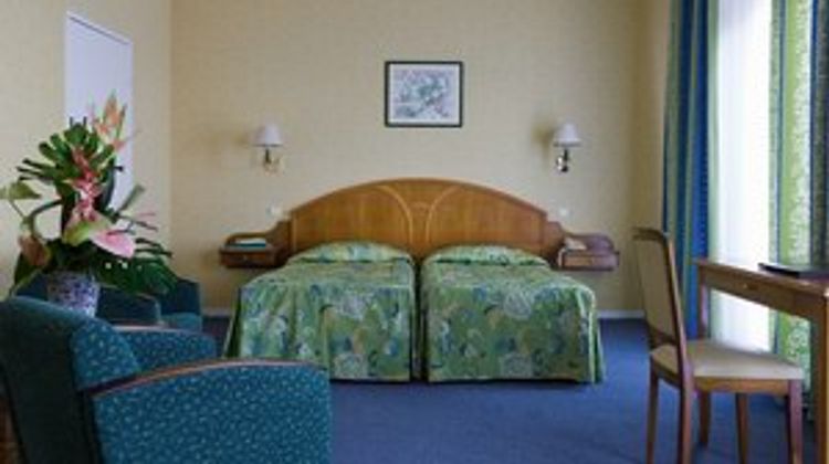 Hotel Royal Westminster Room