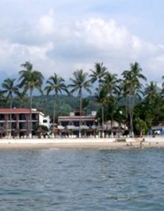 Costa Alegre Hotel & Suites