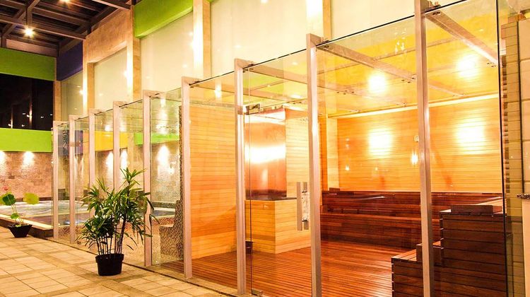 FM7 Resort Hotel Spa