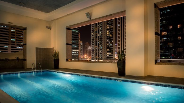 <b>Oaks Liwa Heights Hotel Apartments Pool</b>