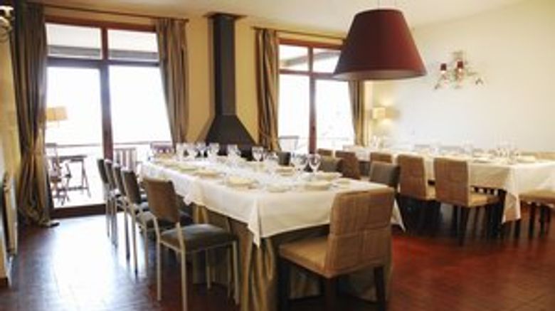 <b>Cardamomo Siguzena Banquet</b>