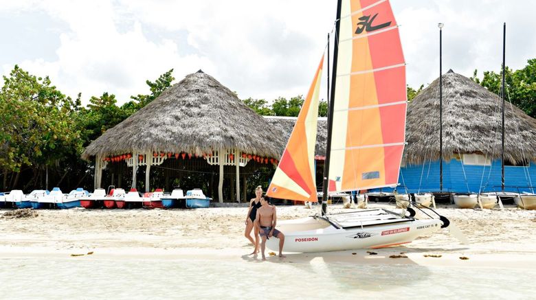 <b>Memories Caribe Beach Resort Beach</b> <b>Memories Caribe Beach Resort Beach</b>