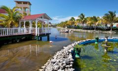 Memories Caribe Beach Resort