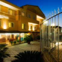 Hotel Bright