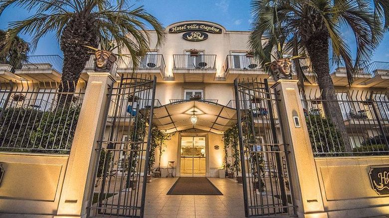 Hotel Villa Daphne Exterior
