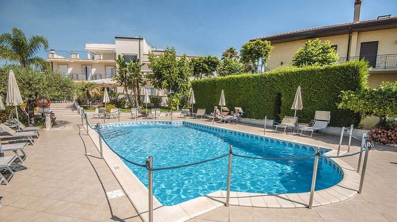 <b>Hotel Villa Daphne Pool</b>