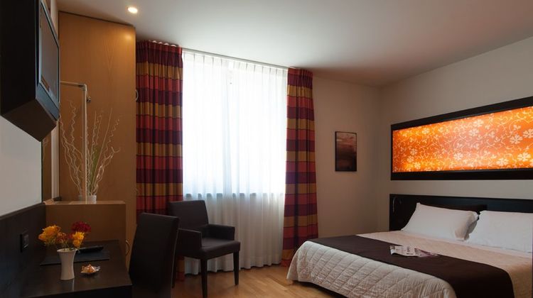 Sanlu Hotel Room