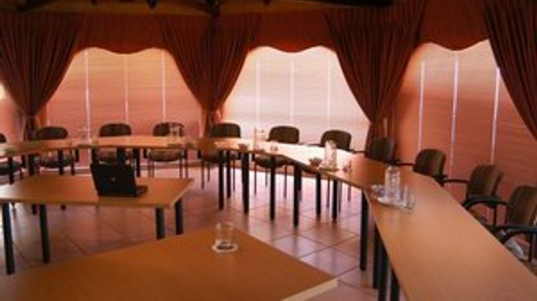 <b>Tladi Lodge Guesthouse Meeting</b>