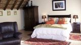 Tladi Lodge Guesthouse Suite