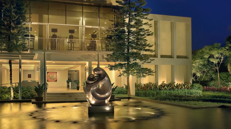 Bangna Pride Hotel & Residence Exterior