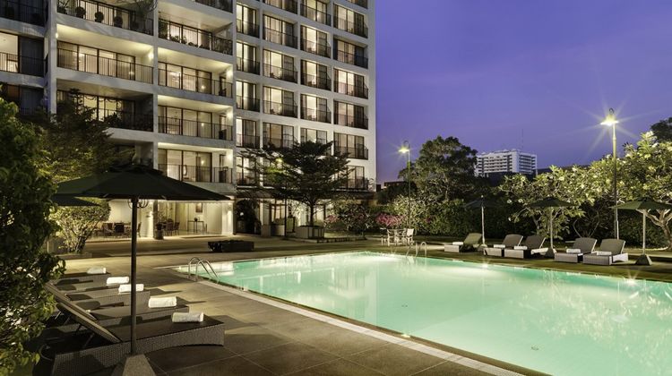 Bangna Pride Hotel & Residence Pool