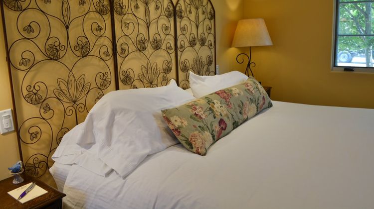 Su Nido Inn Room