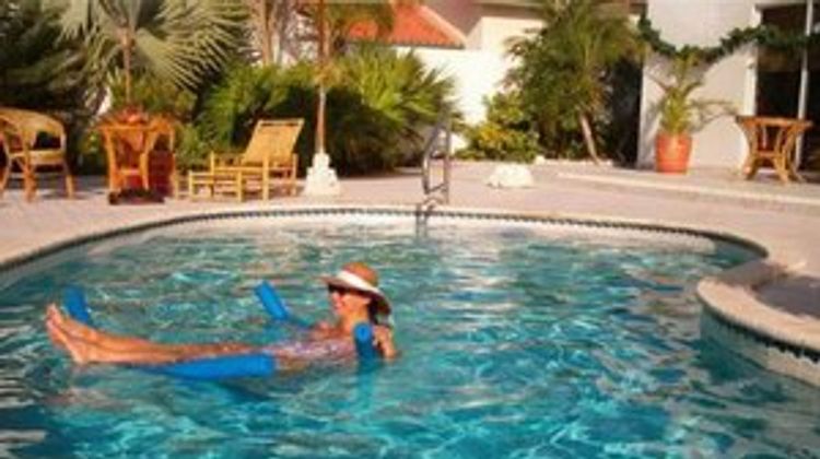 Aruba Harmony Apartments Pool