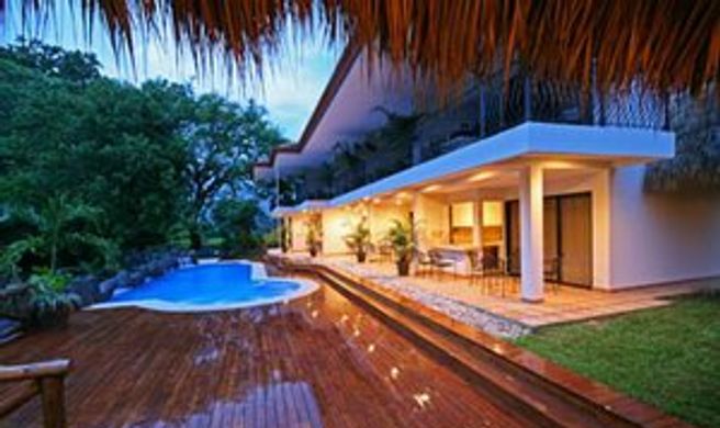 Hotel Pumilio Exterior