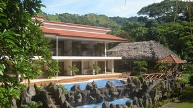 <b>Hotel Pumilio Exterior</b>