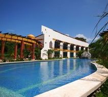 Mediterraneus Hotel & Spa Pool