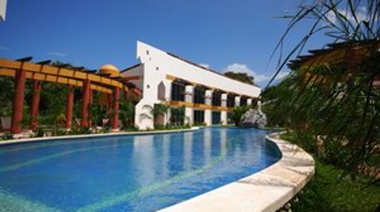 Mediterraneus Hotel & Spa Pool