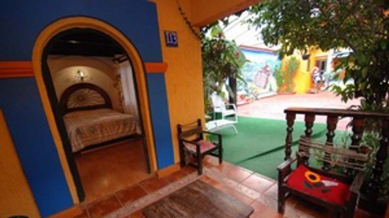 <b>Hotel Jardines del Centro Suite</b>