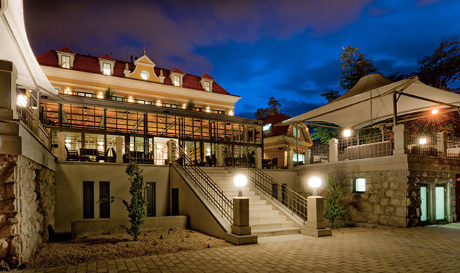 Hotel Albrecht Exterior