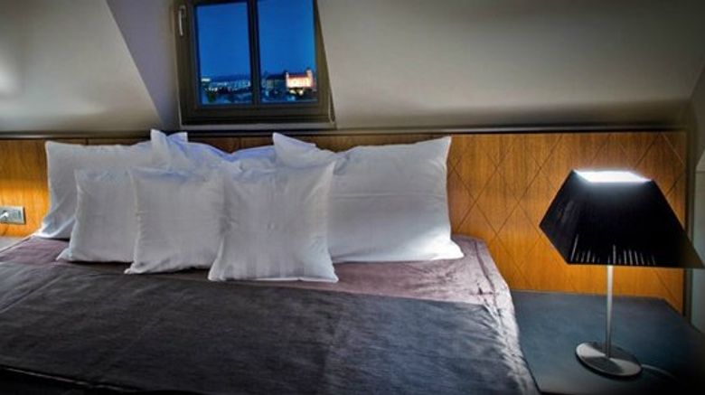 <b>Hotel Albrecht Room</b>